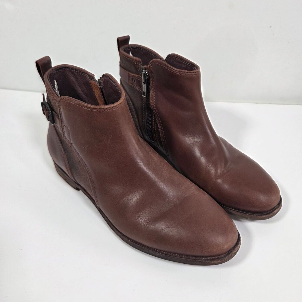 UGG Demi Leather Ankle Boots Women’s Size 7.5 Chestnut Brown Side Zip Booties Co